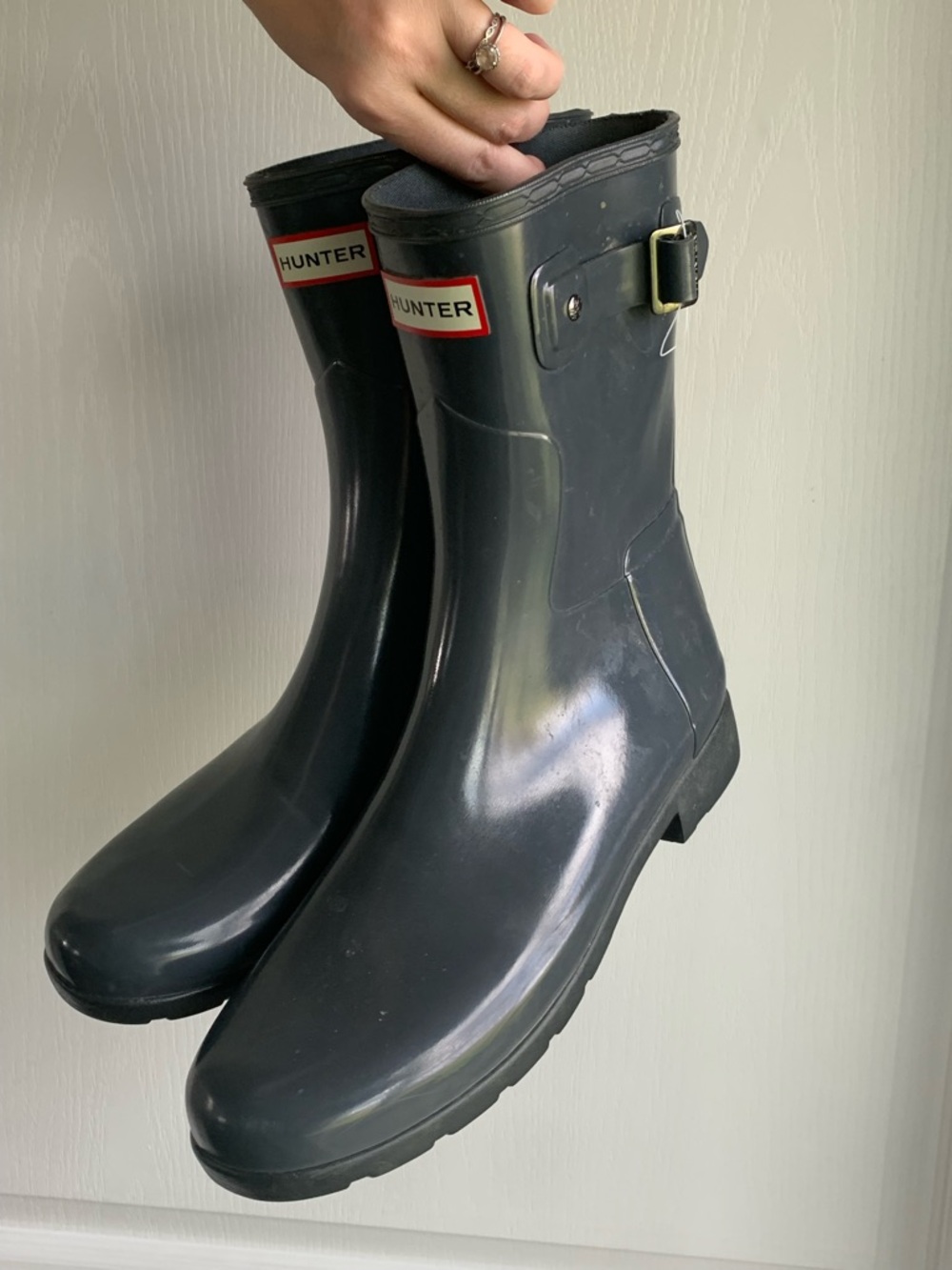 Hunter Original Short Gloss Rain Boots in Dark Slate. - Picture 7 of 7